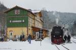 99 7245-6 beim Wasserfassen in Eisfelder Talm�hle am 04.01.2016.