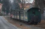 P�nktlich wie fast an jedem Schultag, der Sch�lerzug aus Radeburg in der Pestalozzistra�e.