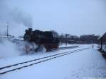 R�BB 99 4801 unterwegs zum Personenzug im Bahnhof Putbus am 30.1.14