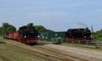W�hrend 99 783 im Museum tatungslos steht f�hrt 99 4011-5 am 02.08.2014 mit P 108 in Putbus