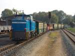 Nachdem der Zug aus G�hren,am 07.September 2014,in Putbus eingetroffen war und sich 251 901 am Schlu� des Zuges setzte bekam der Zug Ausfahrt in Richtung Lauterbach Mole.