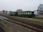 Da der Roland über Winter nicht nach Lauterbach Mole fährt wird das Putbuser Bahnsteiggleis auch gerne zum Abstellen von Wagen genutzt,wo am 16.Februar 2015,zwei Reisezugwagen abgestellt