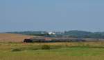 99 1782-4 rollt mit P 101 durch die weiten Felder nahe Seelvitz am 06.08.2015.