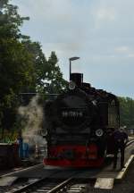 99 1781-6 beim Wasserfassen in Göhren am 08.08.2015