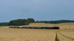 99 4011-5 rollt durch die weiten Felder hinter Seelvitz mit P 108 am 08.08.2015