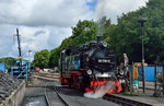99 1781-6 ergänzte am 18.07.2016 in Putbus ihre Vorräte.