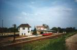 Die Ferkeltaxe im Bahnhof Fröttstädt im Jahr 1998(Gescannt)