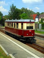 VT 137 322 der Zittauer Schmalspurbahn zu Gast bei der D�llnitzbahn  Wilder Robert  / hier steht der Triebwagen im Bahnhof Oschatz S�dbahnhof am 4.6.16