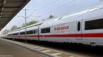 Ein ICE nach Basel SBB steht in Braunschweig Hbf auf Gleis 6.