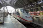 Ein ICE der 3.Generation legt einen Stop in Frankfurt(Main) Hbf ein.