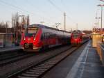442 827 hatte,am 24.November 2014,bei der Ankunft in Bergen/Rügen +5 Minuten Verspätung die dazu führten das sich der 442 mit einem 429 in Bergen/Rügen begegneten konnten.