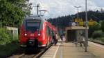 442-271 macht Station im Bahnhof von Stockheim(Oberfranken).