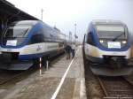OLA VT 0009 mit Ziel B�tzow & OLA VT 0010 mit Ziel Ueckerm�nde Stadthafen im Bahnhof Strasburg (Uckerm) am 14.12.13