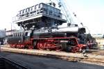 35 1113 hat am 28.08.2005 im Chemnitz-Hilbersdorf zum  Heizhausfest  vor dem Hochbunker Aufstellung genommen.