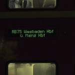 Eine Detailaufnahme von RB75 nach Wiesbaden im Bahnhof Weiterstadt am 31.Dez.2013