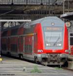 Ein Doppelstockwendezug steht als SE20 nach Limburg in Frankfurt(Main) Hbf.