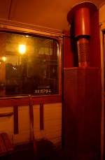 Blick durch das Fenster des 970-328 auf 99 579 in Rittersgr�n am 23.10.2015