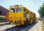   Die neue Plasser & Theurer Schotterverteil- und Planiermaschine USP 4000 SWS, Schweres Nebenfahrzeug-Nr.