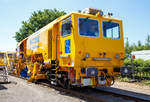   Die neue Plasser & Theurer Schotterverteil- und Planiermaschine USP 4000 SWS, Schweres Nebenfahrzeug-Nr.