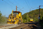 Die Plasser & Theurer Schnell-Schotterplaniermaschine SSP 110 SW,  Schweres Nebenfahrzeug Nr.