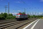 216 121 von FSI Logistik, die erst kurz zuvor in den Hammer G�terbahnhof eingefahren war, verl�sst diesen hier wieder in Richtung M�nster.