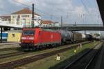 185 059 mit einem G�terzug am 28.08.2008 in Regensburg.