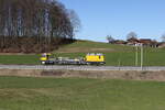 0110 013  Netz Instandhaltung Rosenheim  auf dem Weg nach Rosenheim am 19. Mrz 2025 bei Axdorf.
