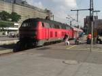 218 430-7 fhrt soeben in den Bahnhof Hamburg-Altona ein.