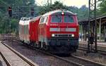 Die Kieler 218 453-9 mit Hilfszug und angehängtem Lint(648 005/505)mit Drehgestellschaden(Getriebe?)aufgenommen bei der Pause in Schleswig.