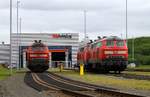 218 341-6(li)und 218 836-5 mit 218 364-8 stehen abgestellt vor dem Bw Niebüll der DB AutoZug.