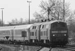 DB 218 831 und 473 mit IC 2314 Niebll 19.04.2019