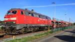 DB Gebrauchtzug 218 431-5 mit frischer HU REV/LHG 9/29.08.25 steht hier mit einer DD982 Einheit an der Autoverladung Niebüll abgestellt.
