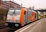 HVLE/Metronom 246 010-3(Rev 19.11.07 Verl.04.11.14)mit der ME aus Cuxhaven beim Wechsel in HH-Harburg.