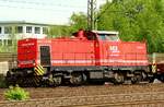 SES 293 005-5 aufgenommen in HH-Harburg am 05.05.2012(gebaut 1975 als DR 110 833-1/LEW 14897 umgezeichnet 1992 in 201 833-1, Ausmusterung im Bh Zwickau 1994,1995 bei ABB Daimler Benz umgebaut(Konzept