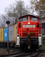 DB 290 533-9(UNT/BCSX/11.01.06, Verl/AM/17.12.13)der Railion Deutschland Mannheim rangiert hier einen Containerzug von Dradenau nach Hamburg Waltershof. 02.11.2013