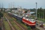 Auf der R�ckfahrt nach Berlin befindet sich am 08.08.2009 die 119 158.Geknipst wurde sie am Hp Warnem�nde Werft.