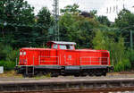 Die 212 310-7 (92 80 1 212 310-7 D-DB) der DB Fahrwegdienste GmbH, ex DB V 100 2310, rangiert am 25.08.2014 im Bahnhof Treysa.