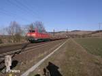 225 073-6 zieht ein leeren Zug vom Leipziger Citytunnel bei Himmelstadt.