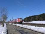 423676-6 verlsst Geltendorf mit der S7855 S8 Mnchen Flughafen.