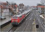 Die DB 218 426-5 und eine weitere V 218 erreichen mit ihrem EC 192 vom München kommend den Bahnhof Immenstadt.