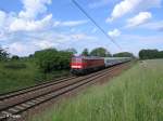 232 252-7 zieht kurz vor Jacobsdorf(Mark) den EC44 nach Berlin.