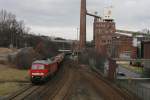 Mit einem Kali-Leezug fhrt 232 093-5 am 05.03.12 in Heringen/Werra ein.