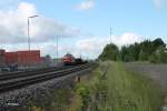 233 217-9 beim Anfahren mit dem morgentlichen 45367 NN - Cheb beim warten auf die berholung durch 612er mit RE und Vogtlandbahnin Wiesau.