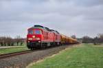 Gemeinsam sind wir stark!!233 217+232 469 schleppen einen Harnstoffzug aus Piesteritz nach Wismar.Die  Ludmillas  haben den Zug in Rostock-Seehafen übernommen.