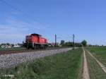 294 904-8 als Tfzf bei Mossham nach Regensburg.