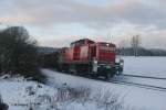 294 647-3 mit Holzzug nach Wiesau bei Oberteich.