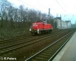 294 715 rollt solo an der S-Bahn Station Dsseldorf-Vlklingerstrasse in Richtung Hafen vorbei.