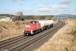 294 797-6 zieht 2 Gaskesselwagen in Richtung Marktredwitz bei Neudes.