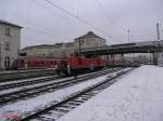 363 708-9 und 363 198-1 durchfahren Regensburg hBF .