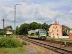 Der VT 650 714 am 25.06.2011 bei der Einfahrt in Pressath.